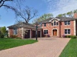 2310 Henley St, Glenview, IL 60025