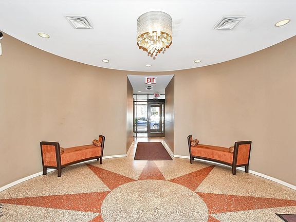 4th image of 3505 S Morgan St APT 304