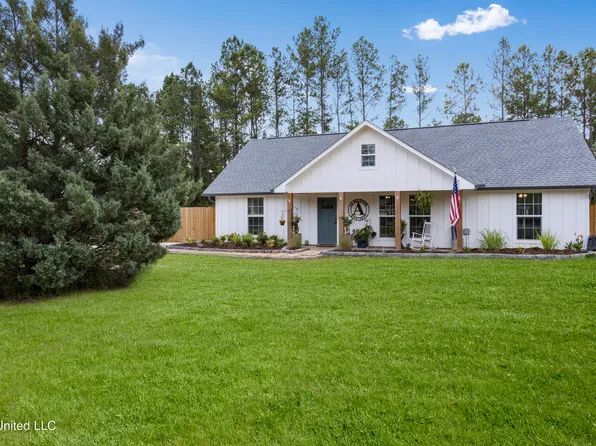5624 Jeremy Ln, Vancleave, MS 39565