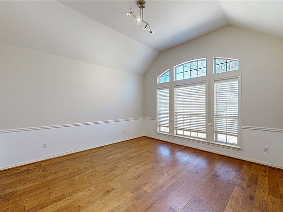 4th image of 4612 Shoal Creek Dr