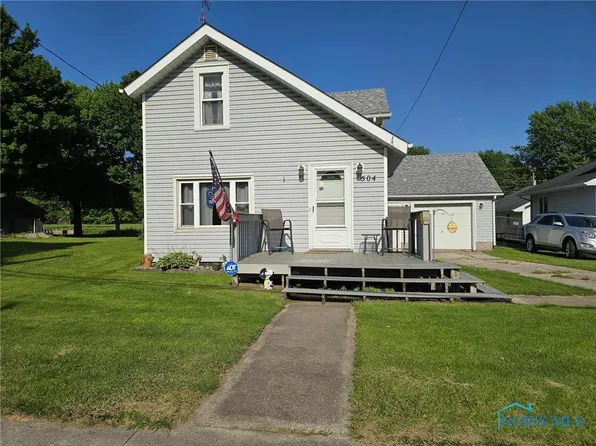 504 East St, Liberty Center, OH 43532