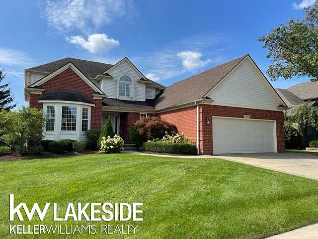 19712 Middle Brook Dr photo 1