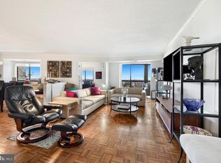 5904 Mount Eagle Dr APT 1204, Alexandria, VA 22303