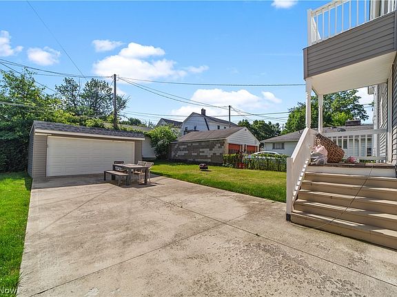 4th image of 2199 Lincoln Ave