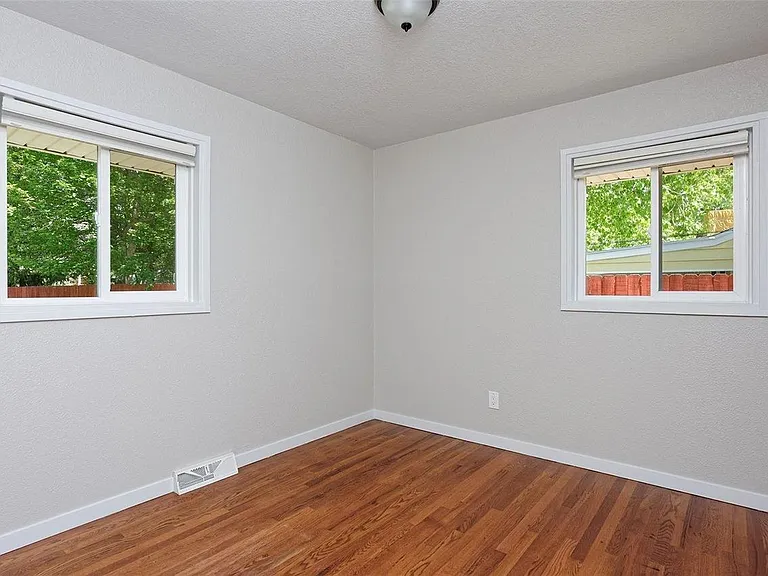 3rd upstairs bedroom