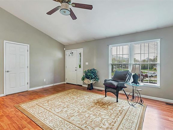 4th image of 3849 Olde Mill Dr