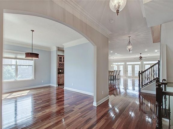 2nd image of 110 Manchester Dr #1