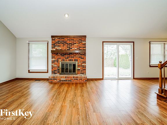 2nd image of 421 Paddlewheel Ct