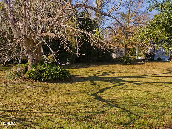 3rd image of 301 High Street LOT 85 & 1/2 of 86