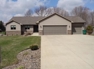 2414 10th Ave SW, Austin, MN 55912