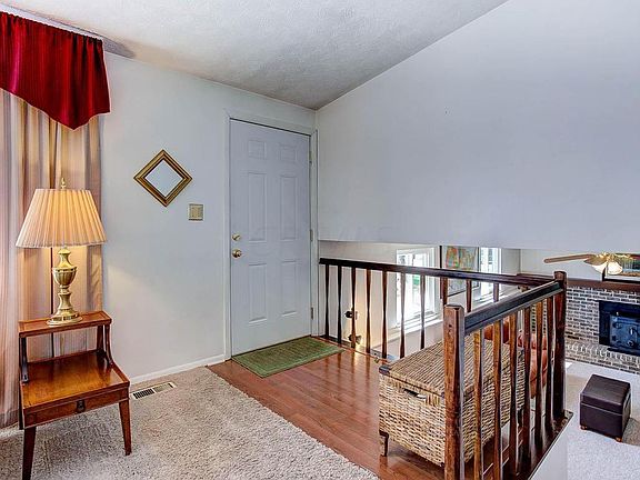4th image of 8080 Kingsley Dr