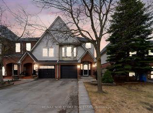 29 Mugford Rd, Aurora, ON L4G7H4