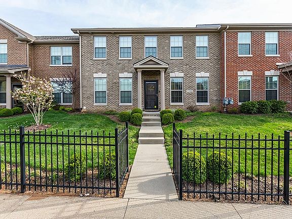 2nd image of 3304 Beaumont Centre Cir