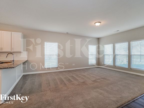 3rd image of 1158 Dornoch Dr
