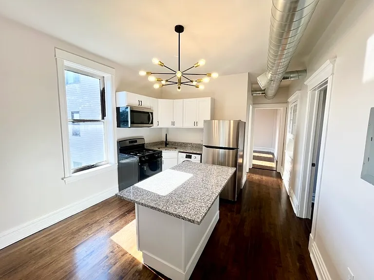 2636 W 23rd St #1F — Photo 11