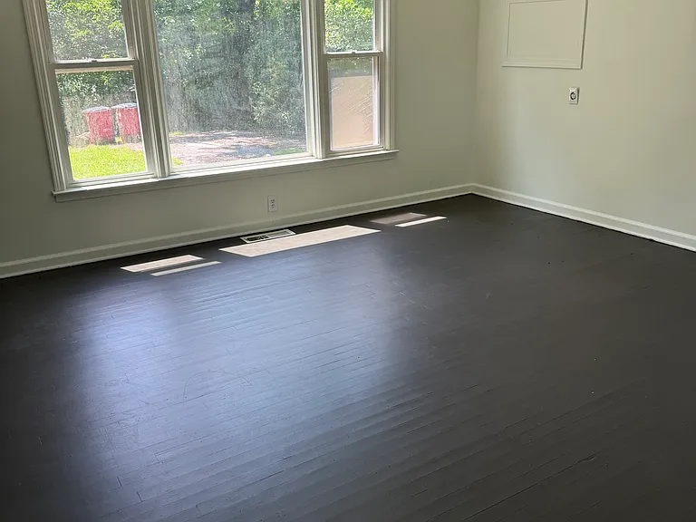 736 Corbin Ave — Photo 5