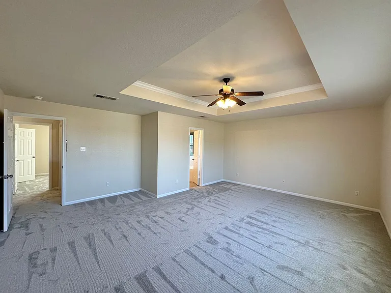 202 Crowfoot Dr — Photo 15