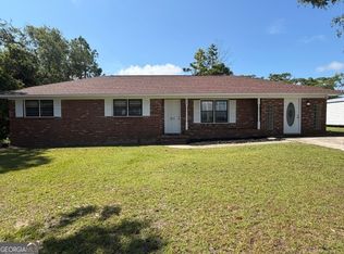815 E Edwards St, Mount Vernon, GA 30445