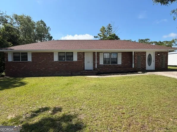 815 E Edwards St, Mount Vernon, GA 30445