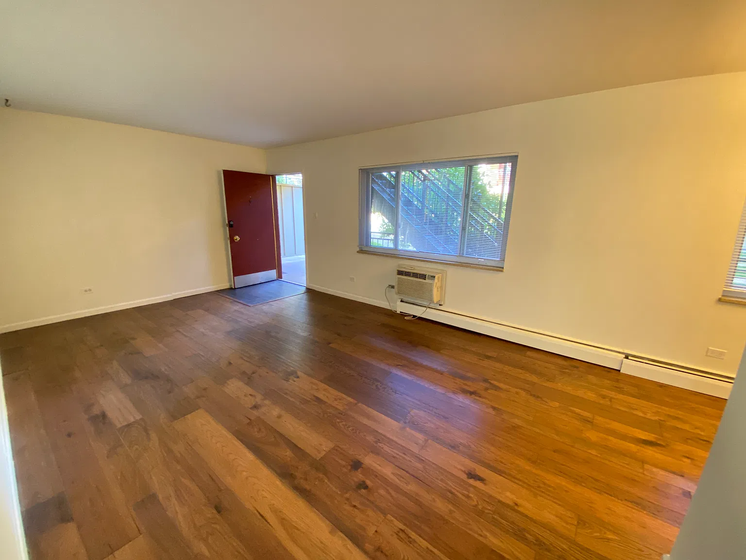 2 bed, 868 sqft, $3,000 — Photo 4