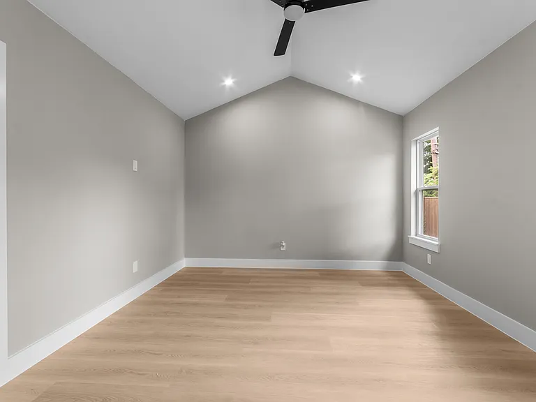 2649 Easter Ave — Photo 8