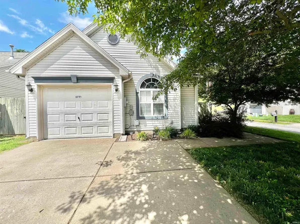 5771 River Walk Cir, Newburgh, IN 47630