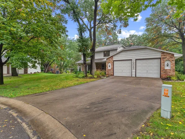 12083 Dogwood St NW, Coon Rapids, MN 55448