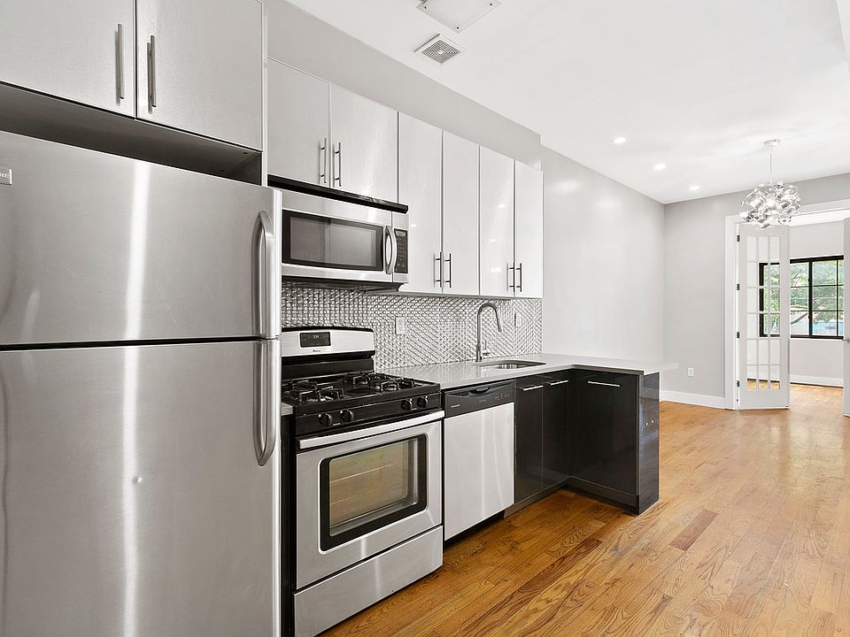 1st image of 17 Garden St #2D