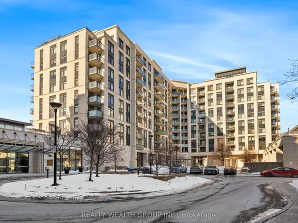 12 Woodstream Blvd #520, Vaughan, ON L4L 8C3