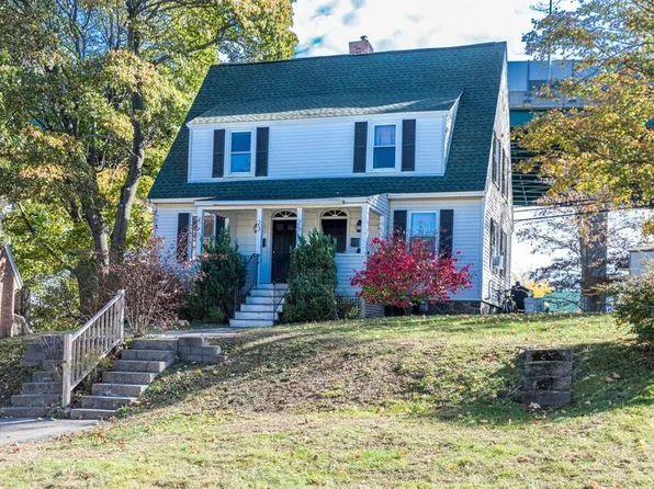 23 Concord Way, Portsmouth, NH 03801