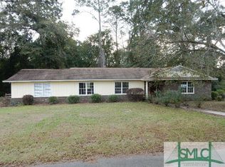 114 Greenwood Dr, Glennville, GA 30427