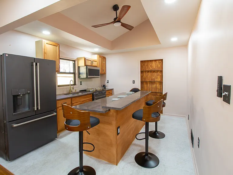 2258 Bryant Dr #3 — Photo 8