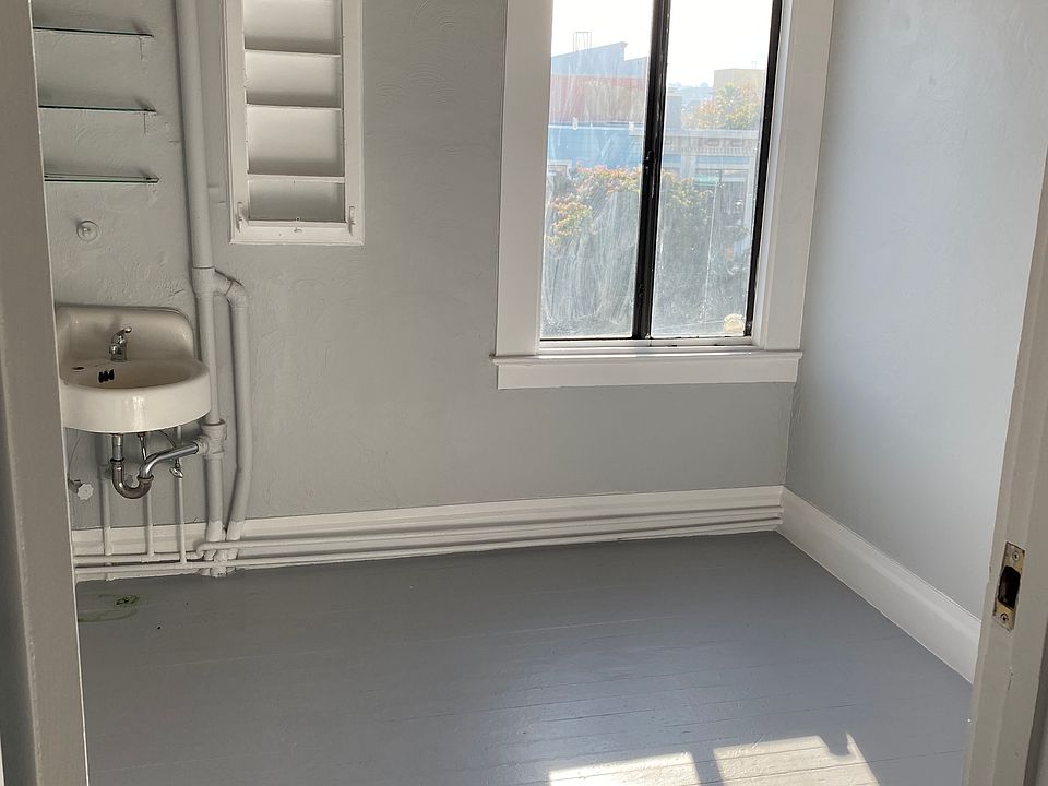 2nd image of 94 Duboce Ave #22