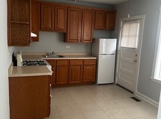 5842 W 62nd St #1, Chicago, IL 60638