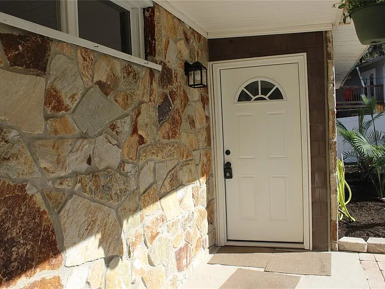 1762 SE 164th Cir — Photo 3