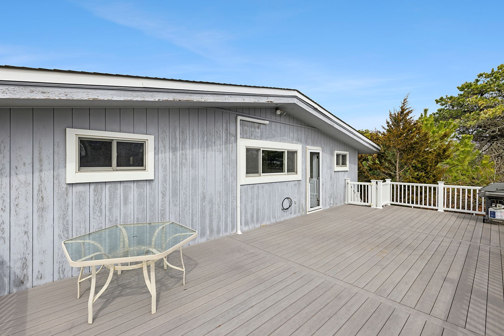  Rear Deck S Side