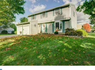 10 Dogwood Ln, Hamilton, NJ 08690