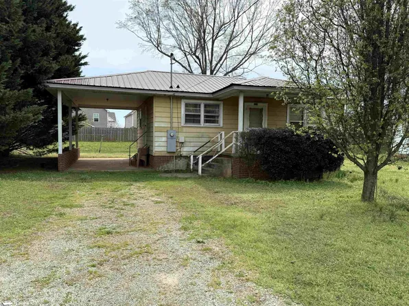 107 Welborn Cir, Easley, SC 29642