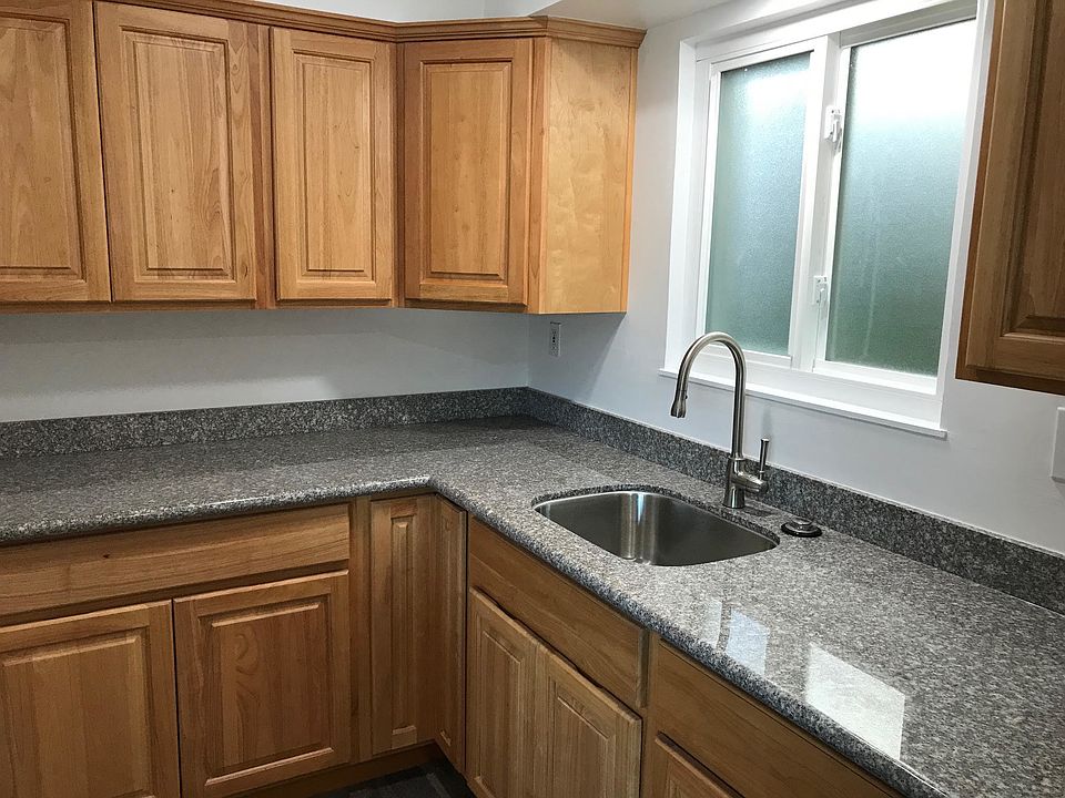2nd image of 3400 Baxter Ave APT 9
