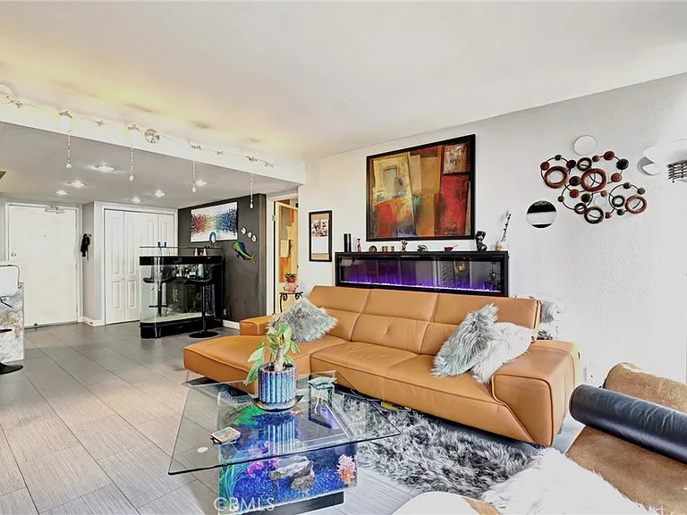 1750 E Ocean Blvd #101 — Photo 4
