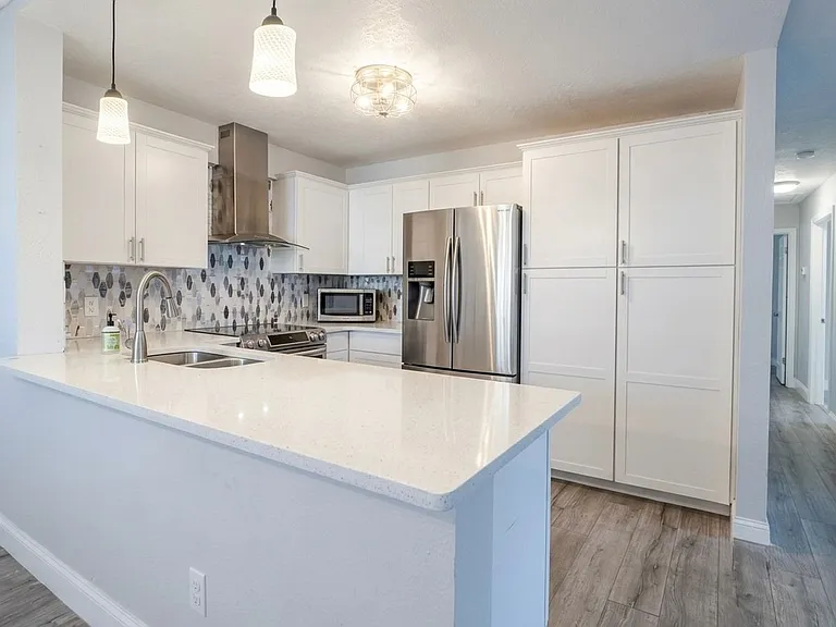 150 Killarney Bay Ct #5 — Photo 22