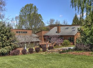 113 Snooty Fox Rd, Goode, VA 24556