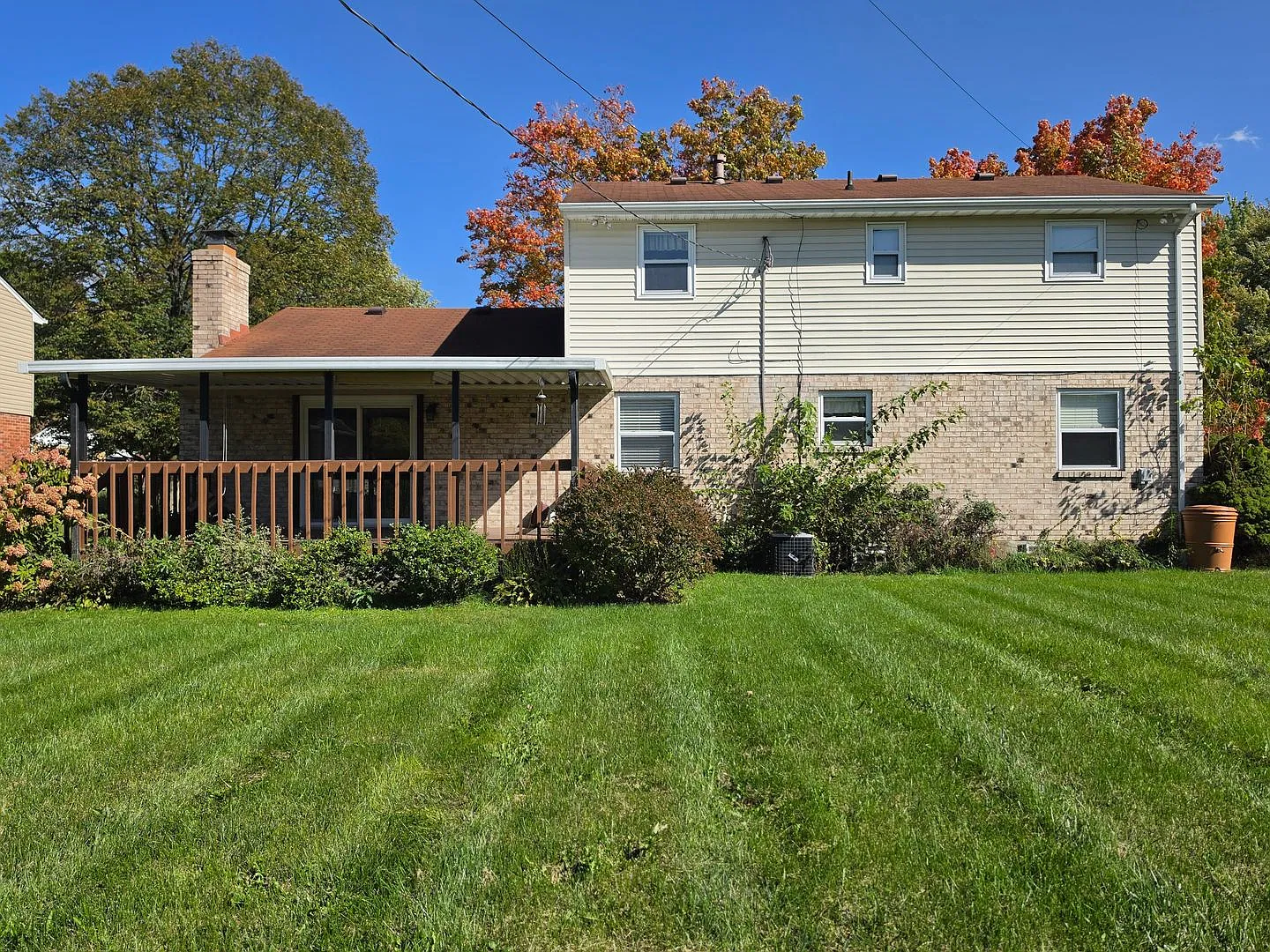 Your Next Home Awaits! 4 Bedrooms, 2.5 Baths for Rent — Photo 2