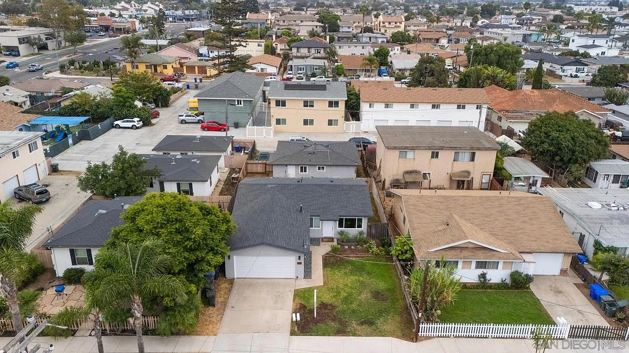1133 Florida St — Photo 4