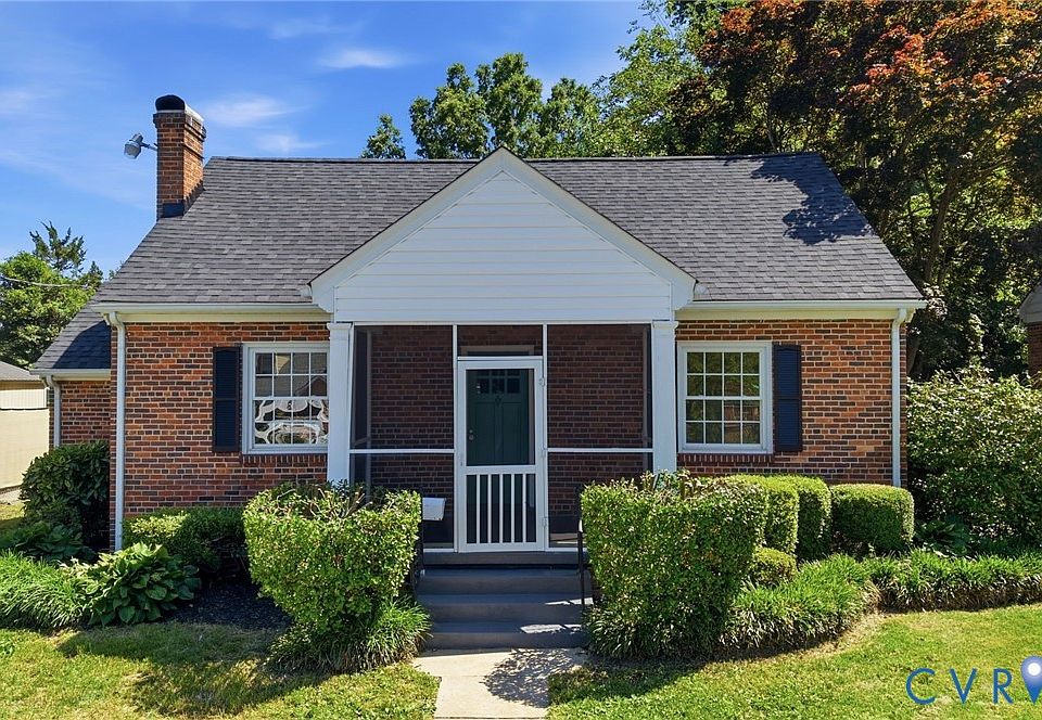 1st image of 2109 Oakwood Ln
