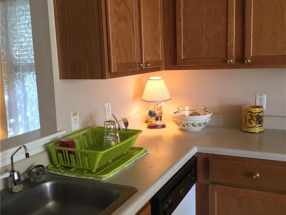 4th image of 224 Bryant Dr