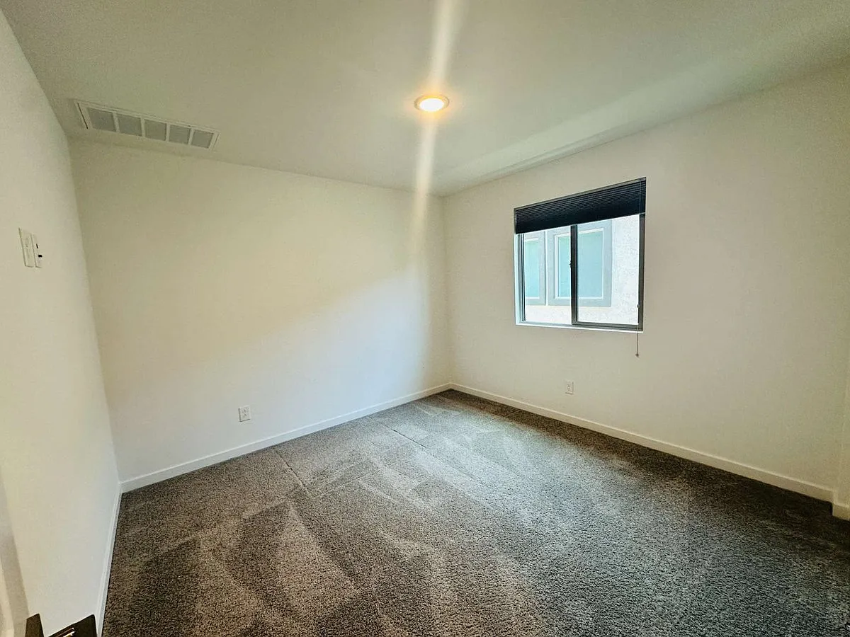 7425 West Nicolet Avenue — Photo 4