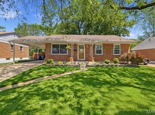 9540 Hale Dr, Saint Louis, MO 63123