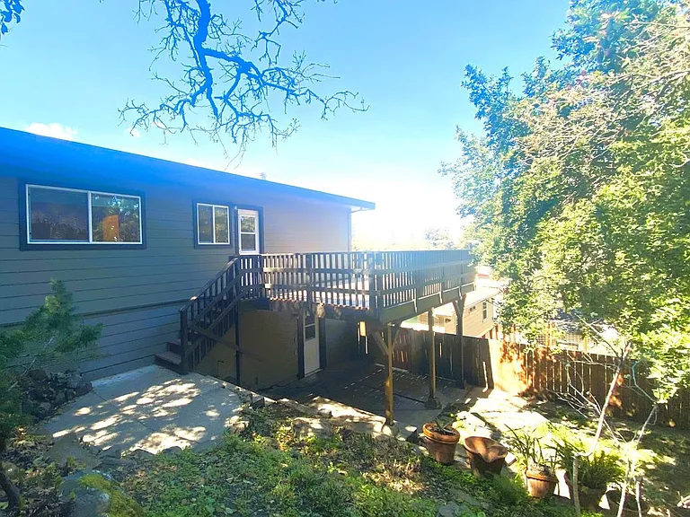 77 Sunny Hill Dr — Photo 17