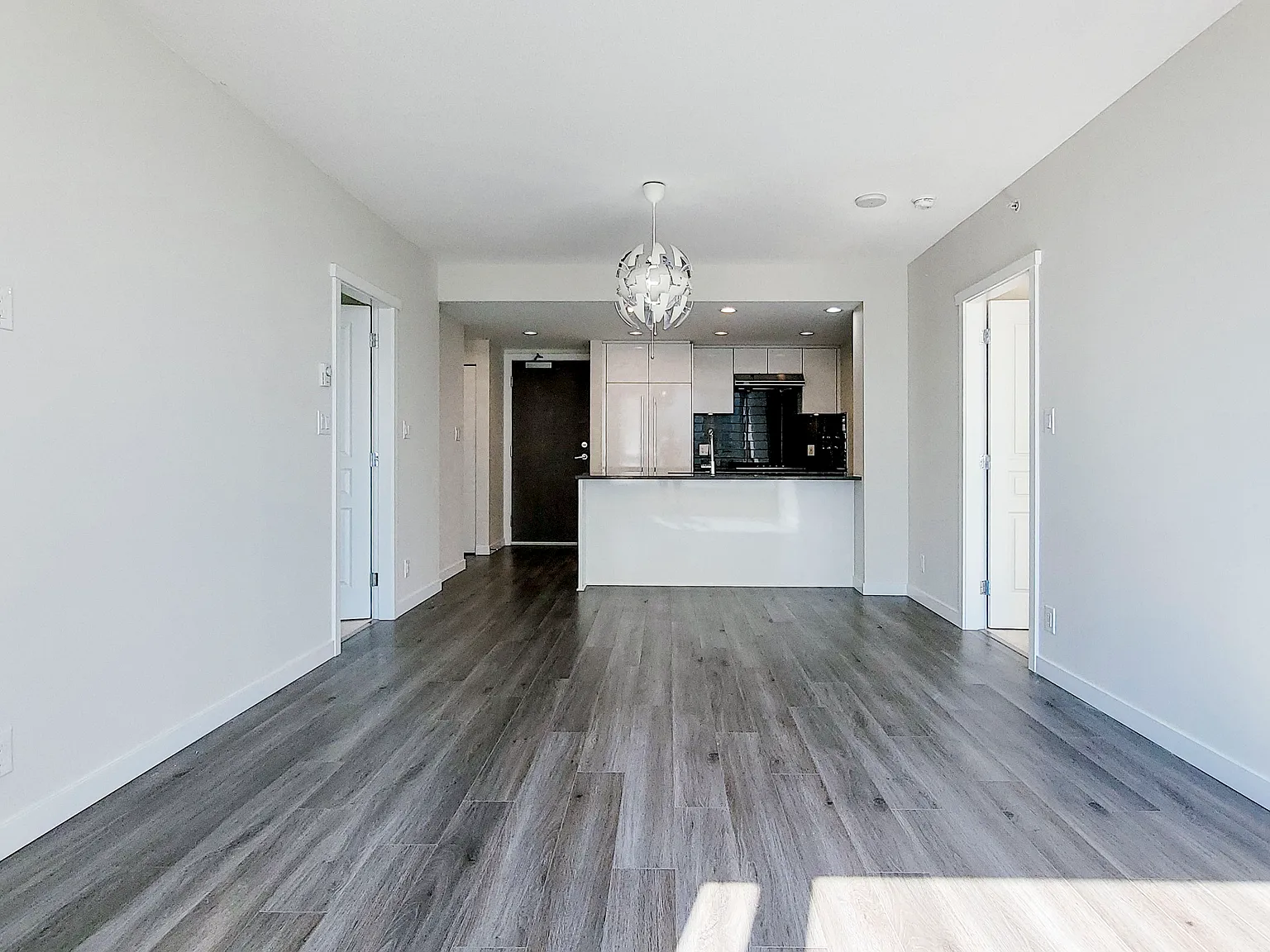 2 bed, 859 sqft, $2,800 — Photo 1
